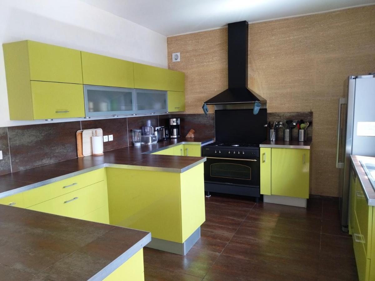 Villa La Charmeuse Fleurie Collias Eksteriør billede